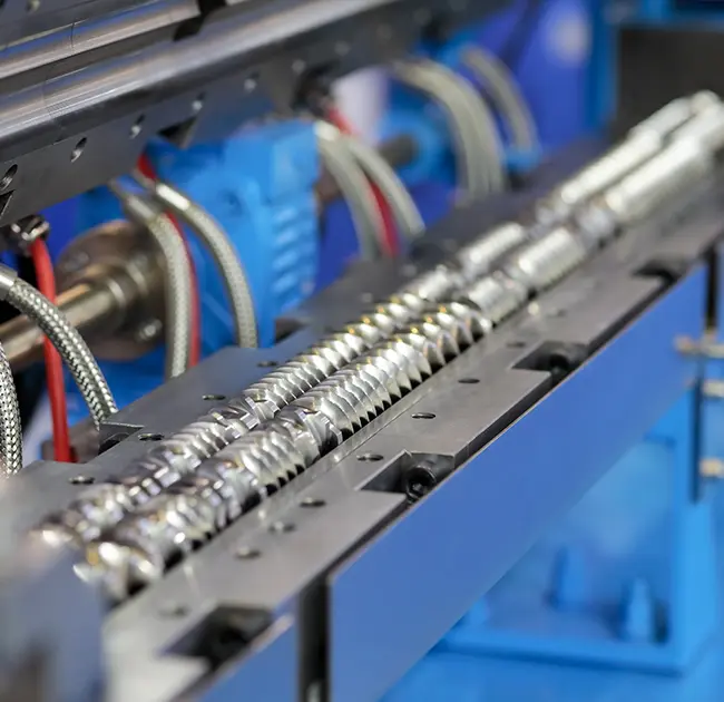 二軸発泡造粒機の作業工程と操作上の注意点